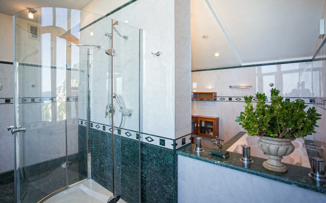 Pentkhaus Vozle Naberezhnoy Yalty - Ul.botkinskaya Apartments