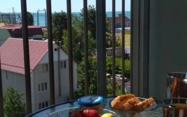 Studiya Na Pervoy Linii Morya Flat