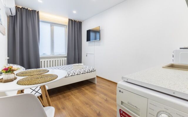Na Prospekte Ibragimova 30a Flat 3