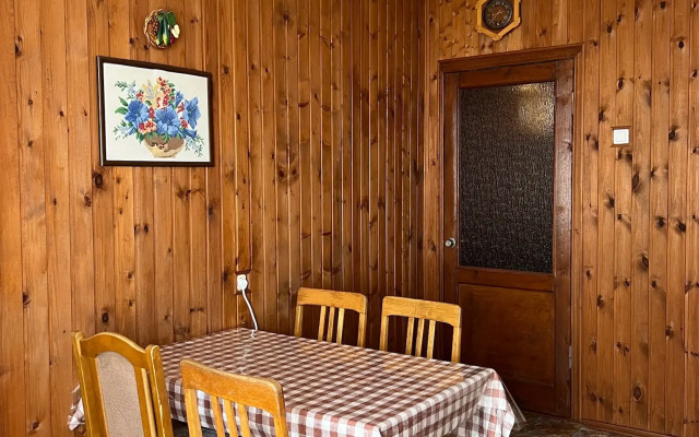 Dom dlya Letnego Otdykha v Tsentre Gelendzhika Private House