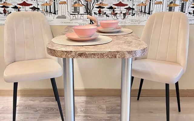 Uyutnaya Yevrodvushka Na Shmidta Flat