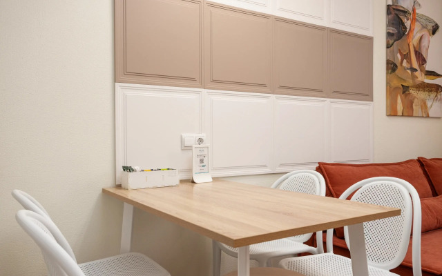 Na Tsvetochnoj 30-6 More Apartments