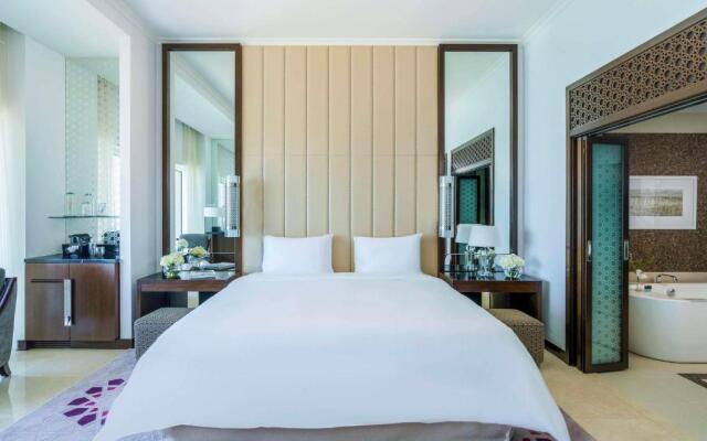 Rixos Marina Abu Dhabi Hotel