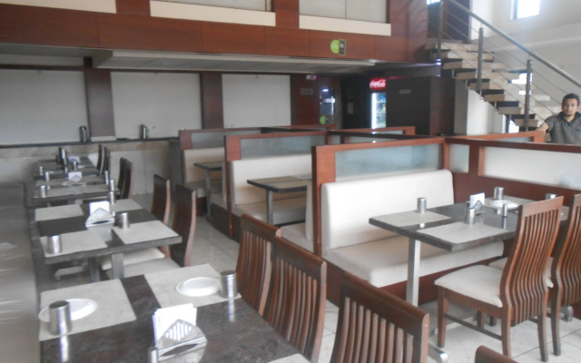 Отель Balaji Inn Hotel Nasik