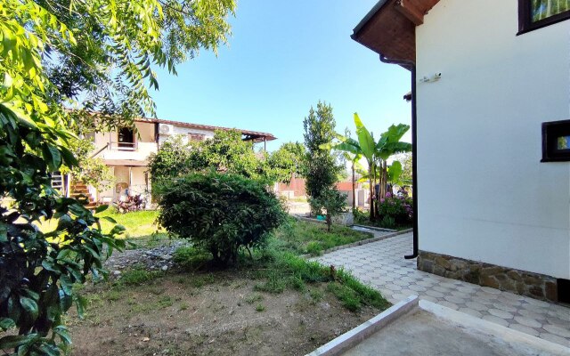 Tsitrus Guest house