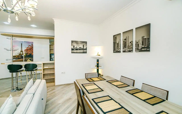 VIP Designed in Nizami Street Apartments
