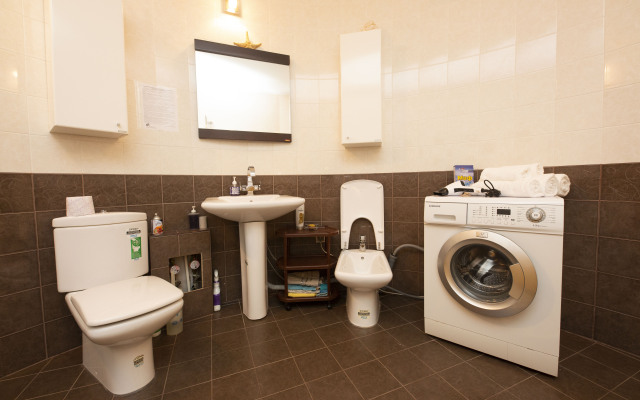 Квартира 3 комнатная квартира улица Холодильная 85/1