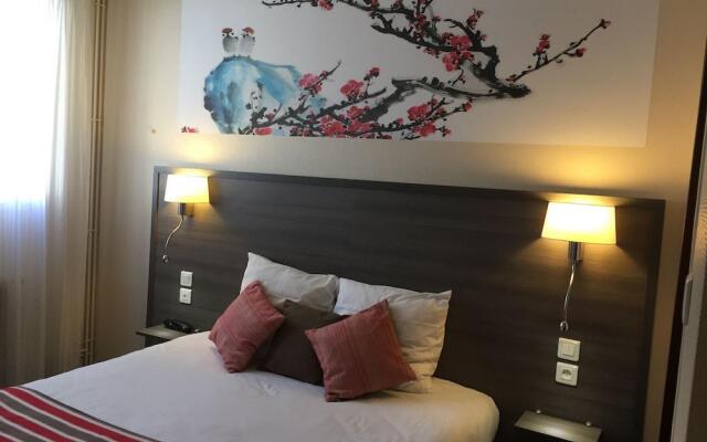 Hotel de l'Avenue, Hotel