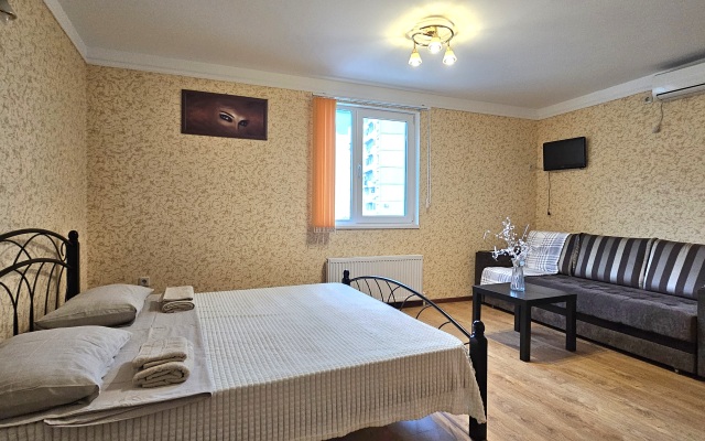 Marusya On Alexandrovsky Guest House
