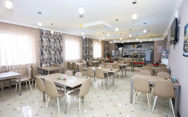 Zvezda Tamani Hotel