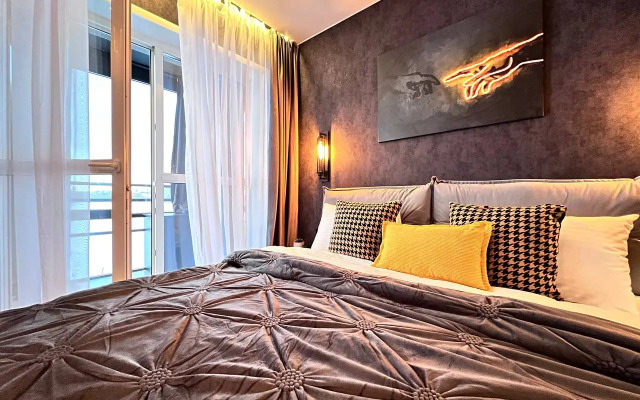 Апартаменты УHИKAЛЬНAЯ СTУДИЯ С МИНИ-БАСCЕЙHОМ НA ДВOИХ!