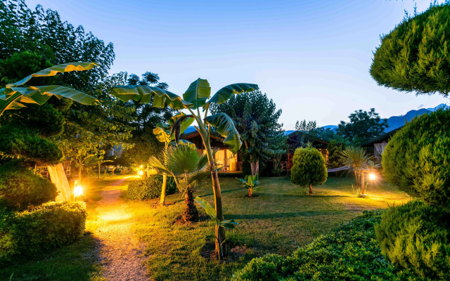 Etenna Beach Bungalows