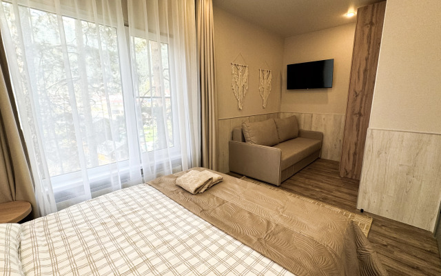 Zapovednyij Arhyiz Guest House