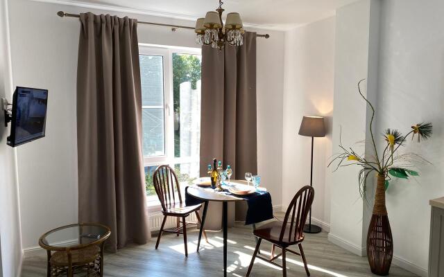 Kurortnaya zhizn okolo Natsionalnogo parka 204 Apartments