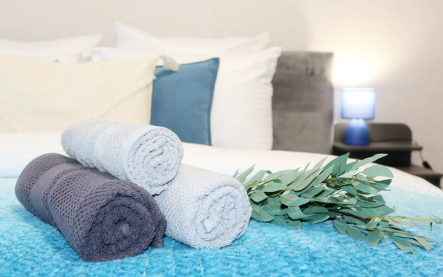 Квартира NiceAparts Евротрешка на Бурмакинской 7