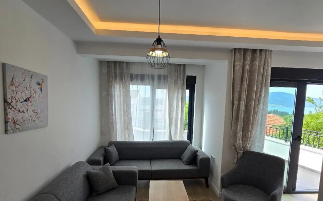 Tivat Terrace Suites Apartments