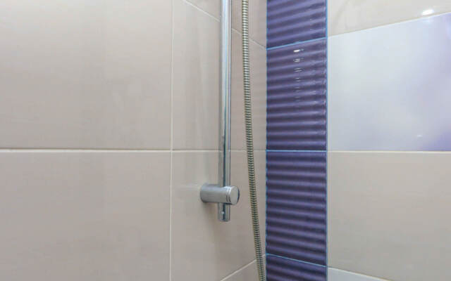 Na Ulitse Yuriya Tena 10 Flat