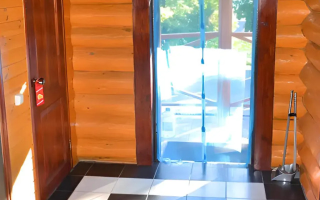 V Lesu U Morya Guest House