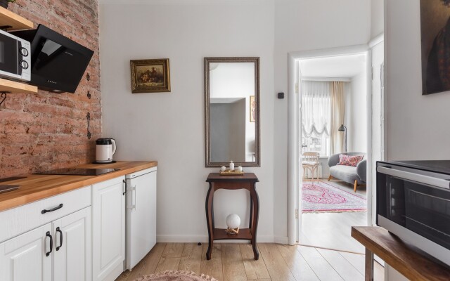 LetYourFlat Pushkin Apartments