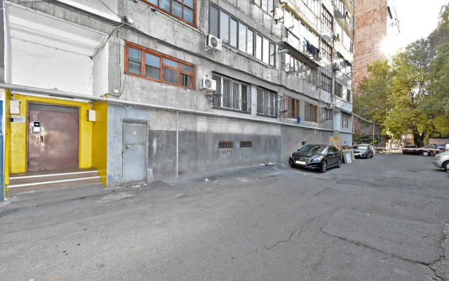 2-K, Ulitsa Yeznika Kokhbatsi, Ko333 Flat