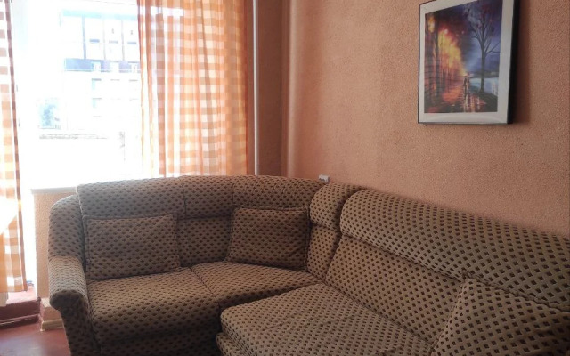 Schastlivaya Matreshka u Glaznoy Kliniki Flat