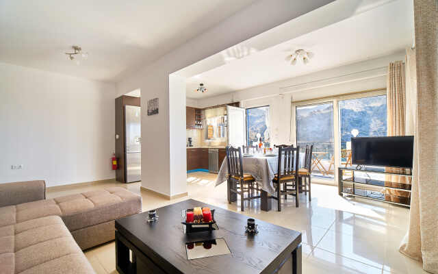 Lake View Suites Hotel