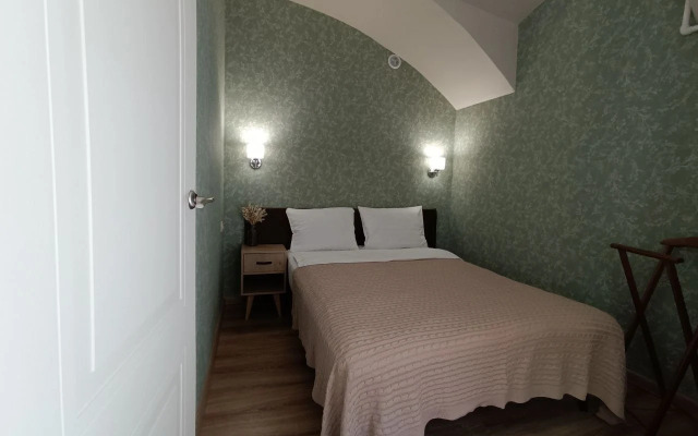 Neobychnye Na Lomonosova 16 Apartments