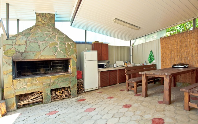 Garmoniya Guest House
