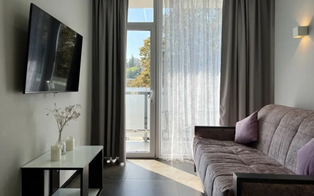 Green Palace 10 S Podogrevaemym Basseynom Krugly God Apartment