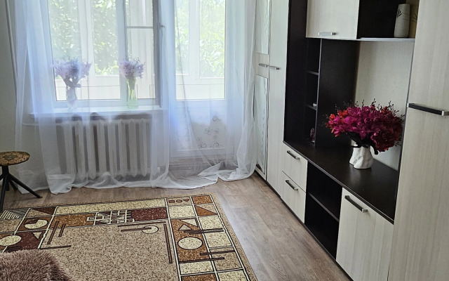 Na Oktyabryskoy Flat