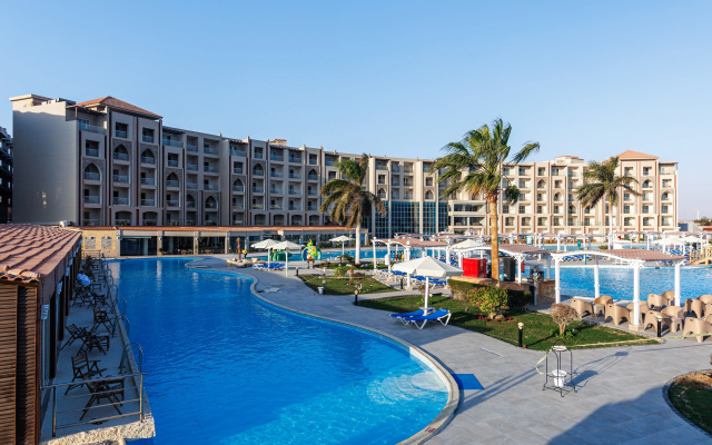Alora Aqua Park Resort by SUNRISE