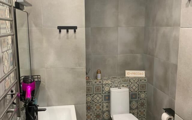 Апартаменты Дизайнерские апартаменты-студия в ЖК Граф Орлов