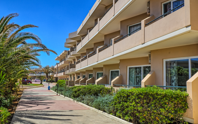 Seafront Beach Hotel Apartments