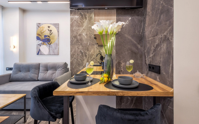 Квартира с бассейном на территории МореСолнцеАпарт