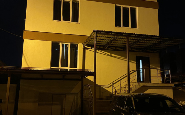 Elt28 Guest House