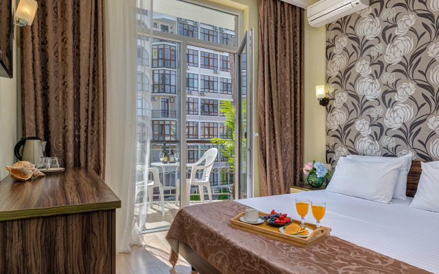Salvadore Holiday Hotel & Aqua-zone Hotel