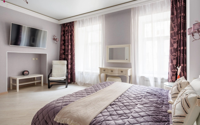 Апартаменты у Эрмитажа 12 гостей Б.Конюшенная 12