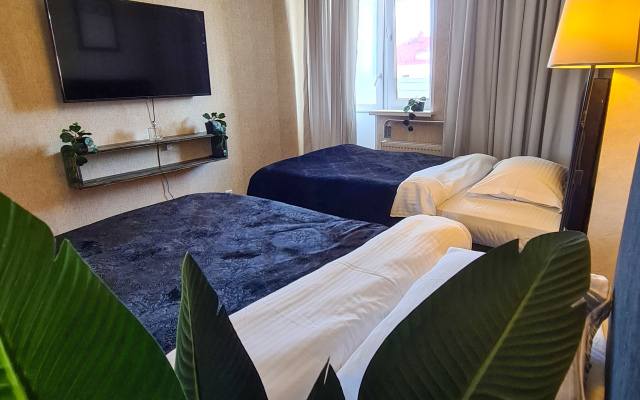 Апартаменты Тундровая 12 трехкомнатная