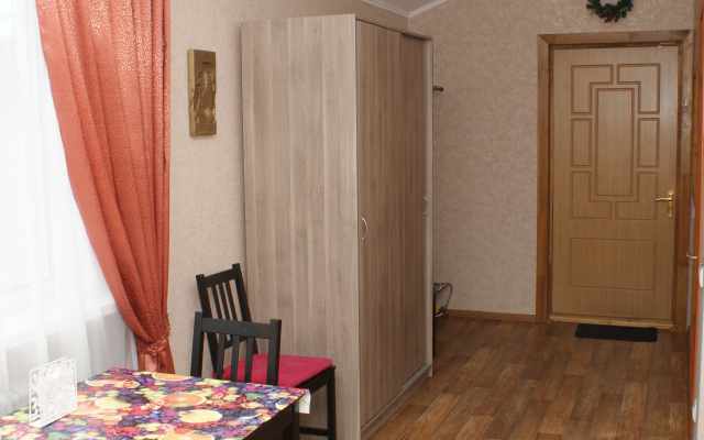 Na Grazhdanskoy Apartments