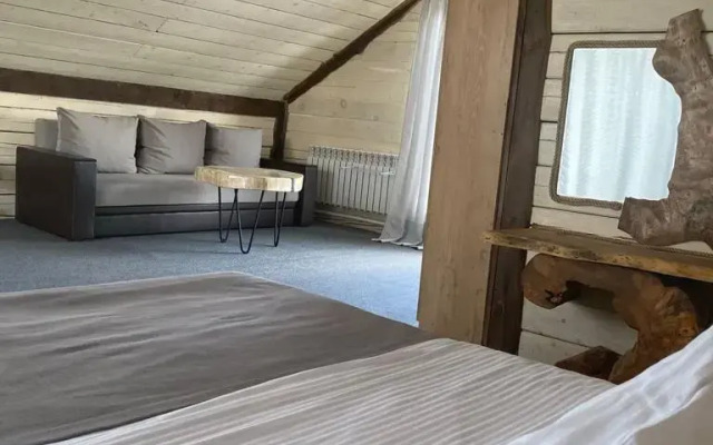 Tri Medvedya Guest house
