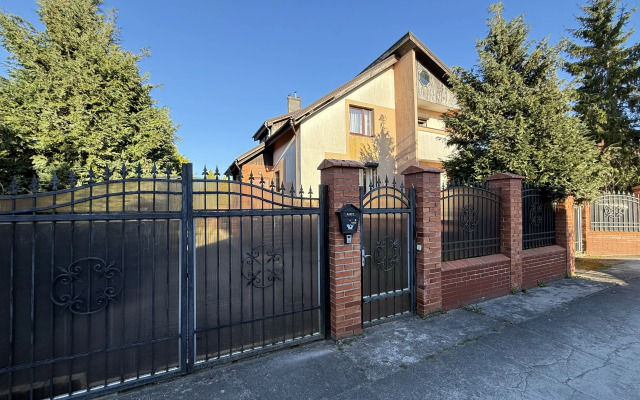 V Zelenogradske Private House