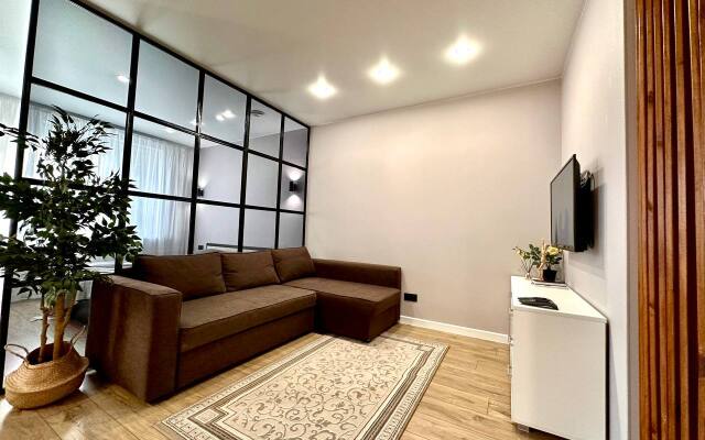 V Novom Dome Flat