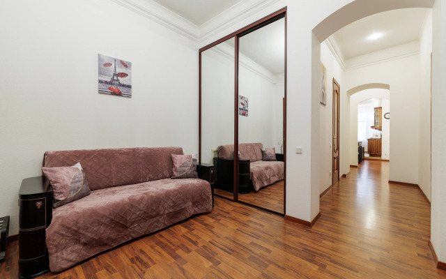 Uyutnaya Kvartira Na Moyke 32 DereMRents Flat