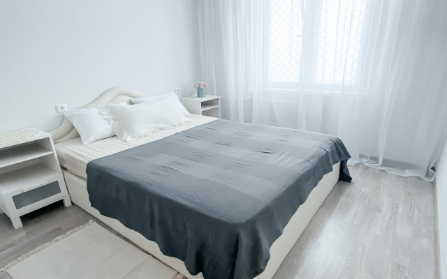 Апартаменты Евродвушка на Овчинникова 18