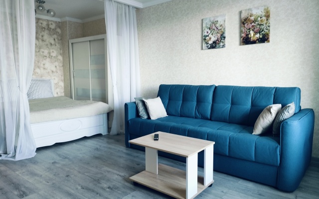 Квартира Cozy and bright apartment