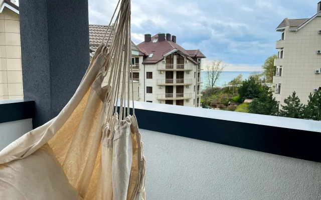 Dlya Troikh S Bolshim Balkonom, 3 Minuty Do Plyazha Аpartments