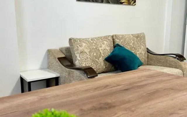 3 Na Grenaderskoy Flat