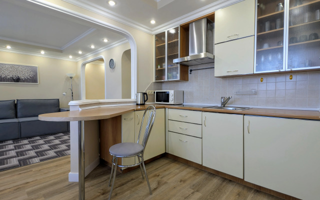 Квартира Свободна - Полянка 28