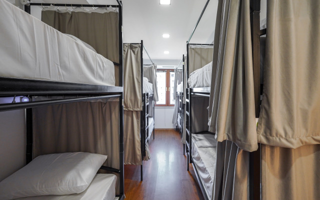 Best Way Hostel