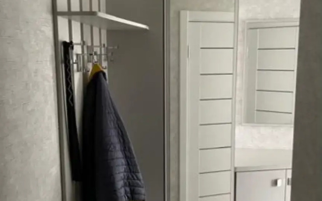 Avrova 13 Flat
